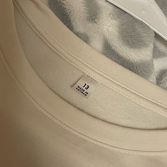 Uniqlo Kids Heat Tech Cream Long Sleeve Top - Picture 3 of 8